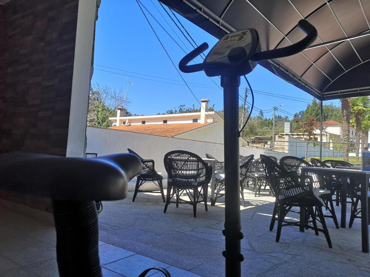 Leonchic - Guest House Com Piscina De Agua Salgada Barcelos Ngoại thất bức ảnh