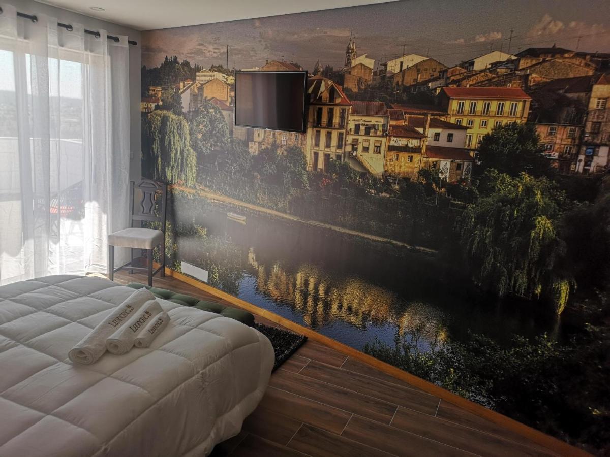 Leonchic - Guest House Com Piscina De Agua Salgada Barcelos Ngoại thất bức ảnh