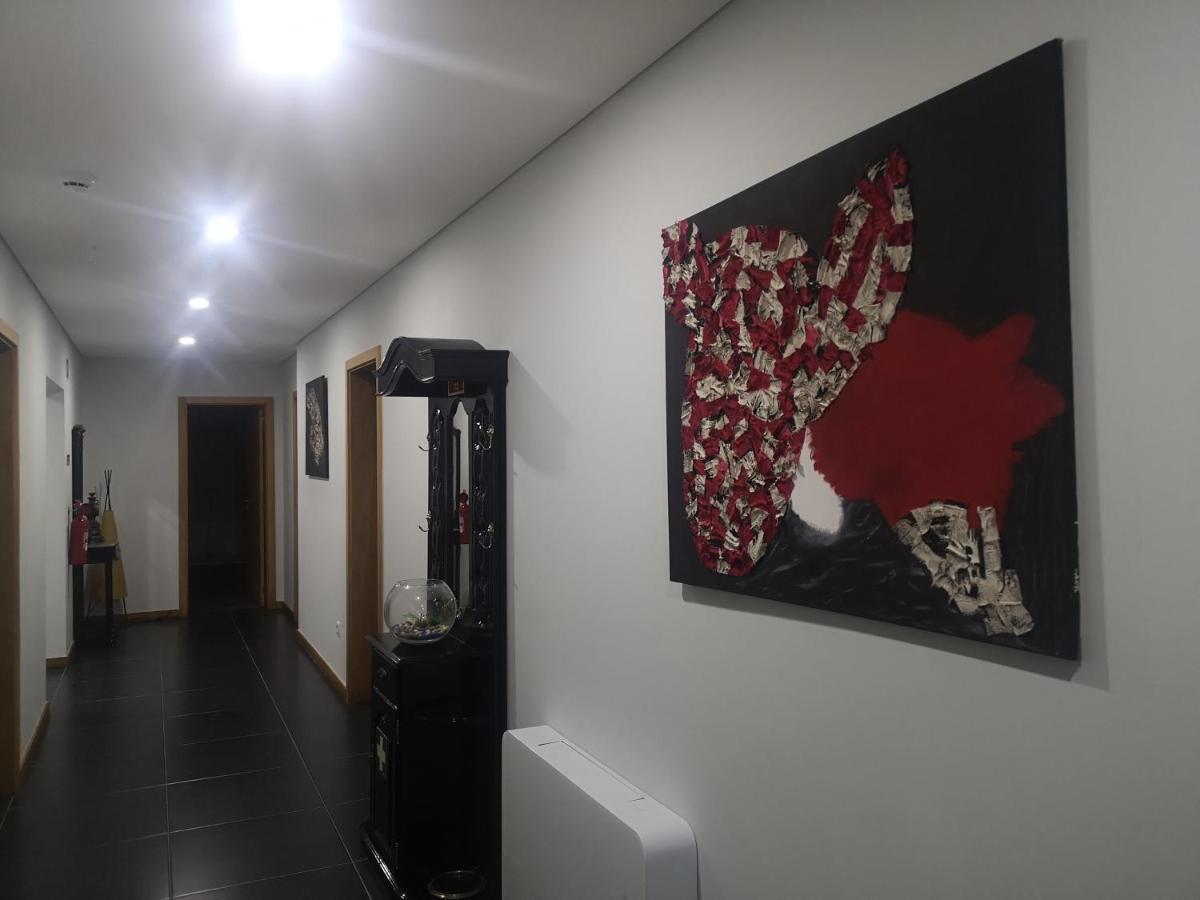 Leonchic - Guest House Com Piscina De Agua Salgada Barcelos Ngoại thất bức ảnh