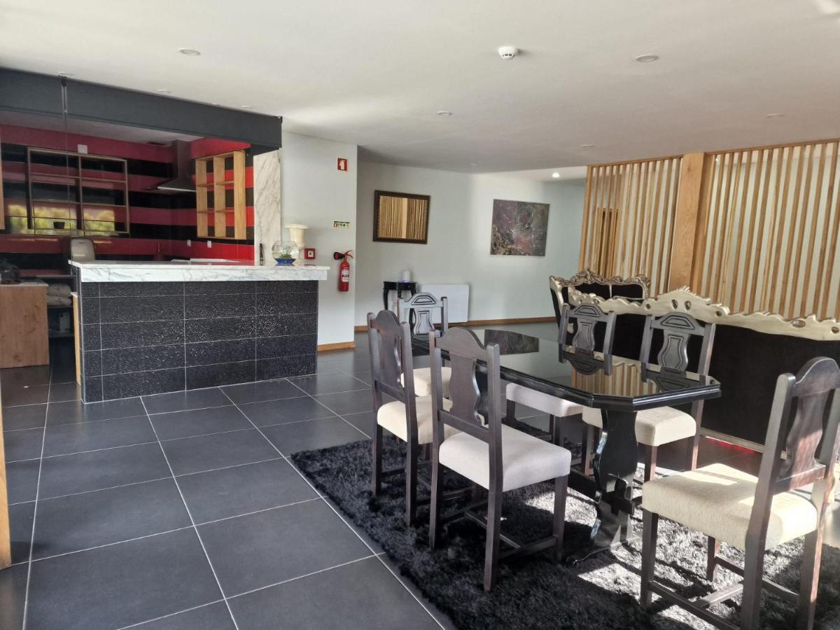Leonchic - Guest House Com Piscina De Agua Salgada Barcelos Ngoại thất bức ảnh